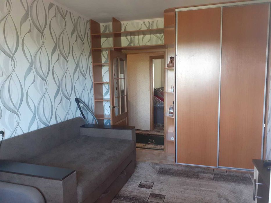 Продам  2 кімнатну квартиру с. м.Снітинка  Киівська обл.
