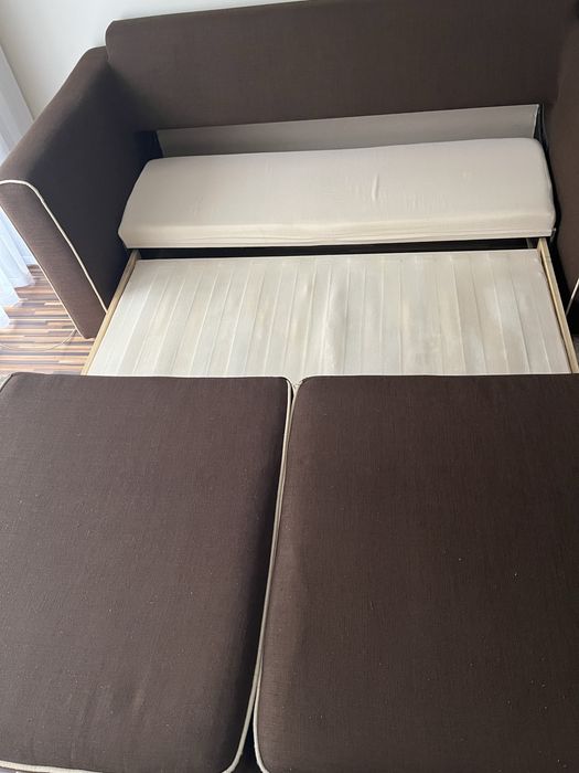 Sofa brązowa z funkcją spania