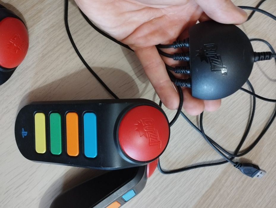 Buzz + SingStar + jogos Ps2