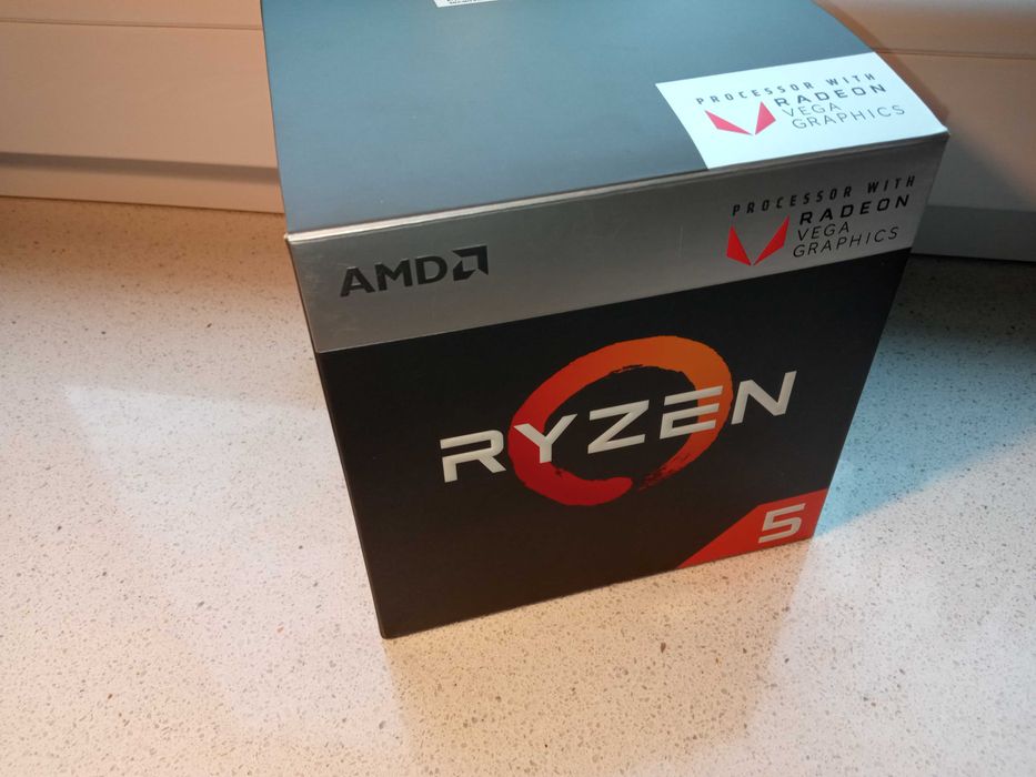 Procesor AMD Ryzen 5 2400G z Radeon RX Vega Graphics i chłodzeniem