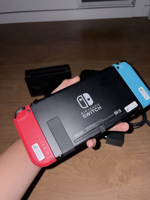 Nintendo Switch V2