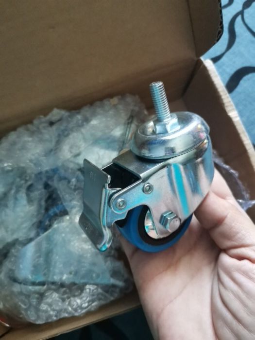 Аксесуари для меблів