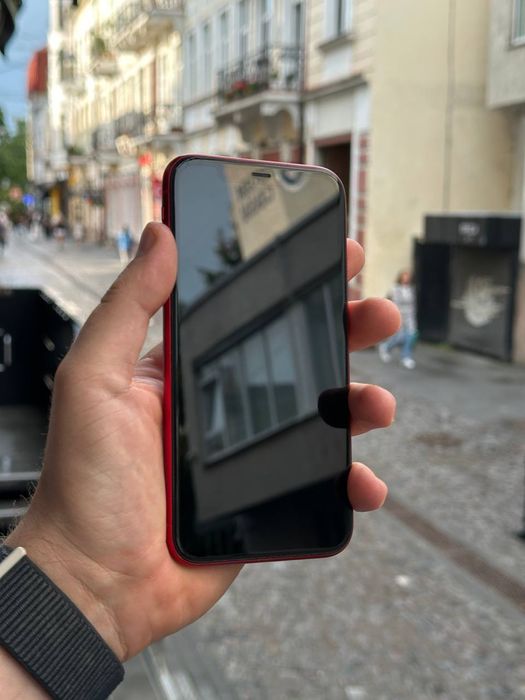 Apple iPhone 11 128gb Black Red Neverlock акум 100%