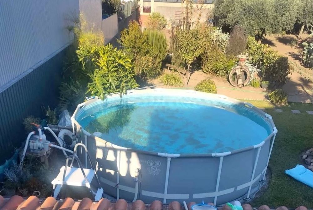 Piscina usada mas em bom estado