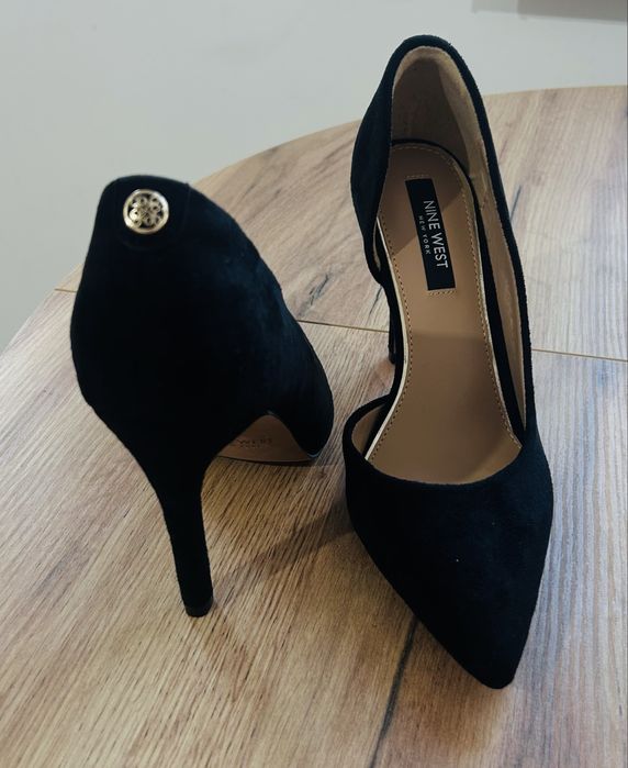 Czarne zamszowe szpilki 10 cm Nine West