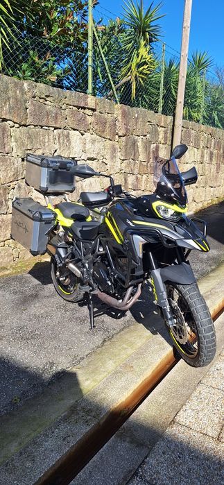 BENELLI TRK 702X  -  10.200 kms