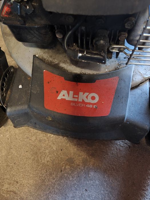 Sprzedam kosiarkę alko na części