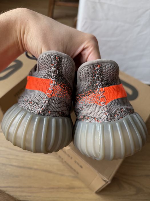 Adidas Yeezy Boost 350 V2 Beluga Reflective butt sneakersy 42 2/3
