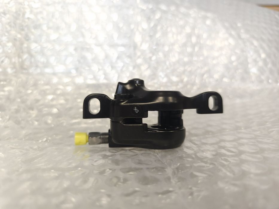 Zacisk hamulca tarczowego Shimano MT200 hydrauliczny hamulcowy  Nowy