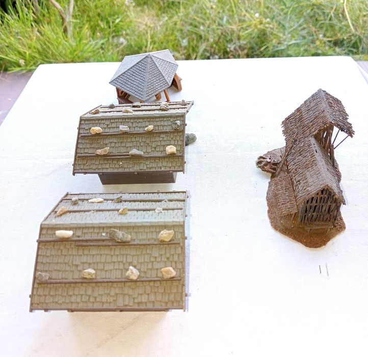 4 (Quatro), Casas de campo