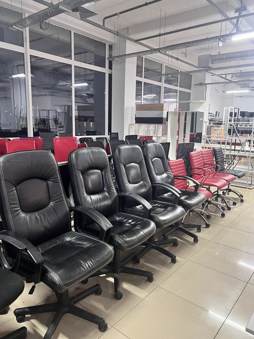 РАСПРОДАЖА кресла офисные директорские кожа сетка компьютерные стулья для работы 300 шт