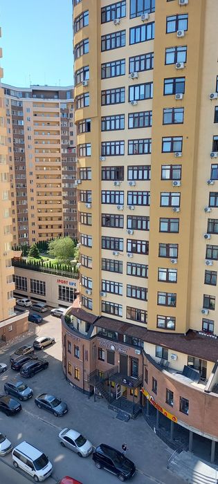 Продажа квартиры  в "Жк" Атмосфера в Вишневом. Под чистовую.