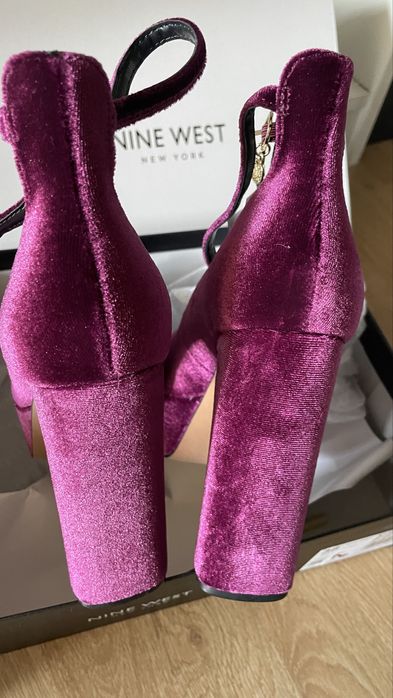 Platformy fiolet 13 cm nowe aksamitne piekne 38