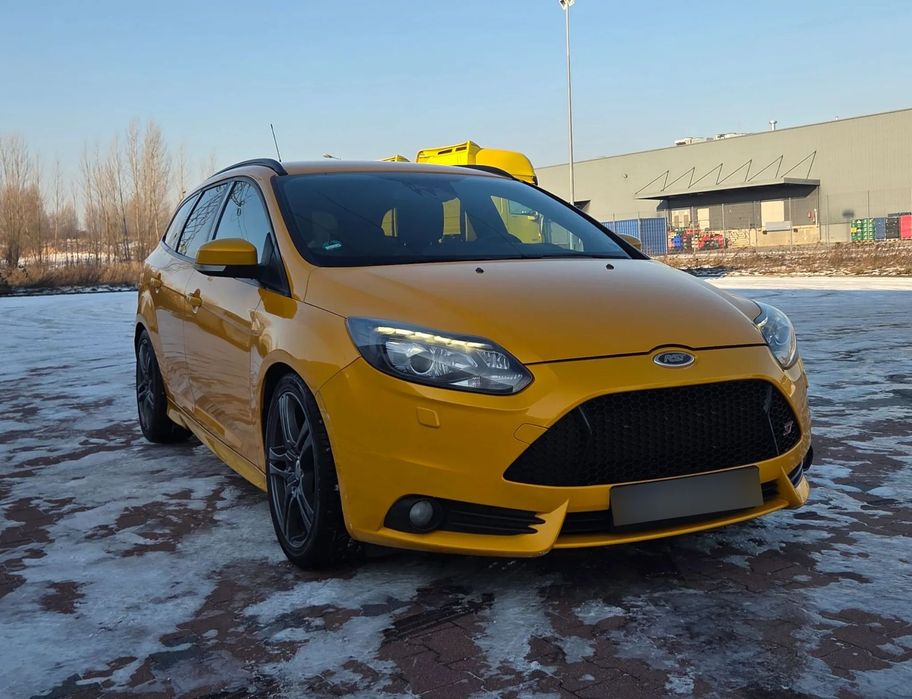 Ford Focus 2.0 Turbo 250KM ST Manual Elektryczne fotele Recaro ZADBANY