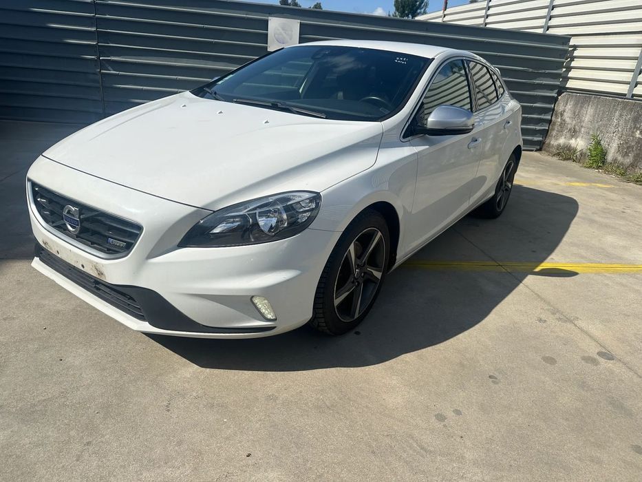 VOLVO V40 1.6 T4 180CV R-DESIGN DE 2015