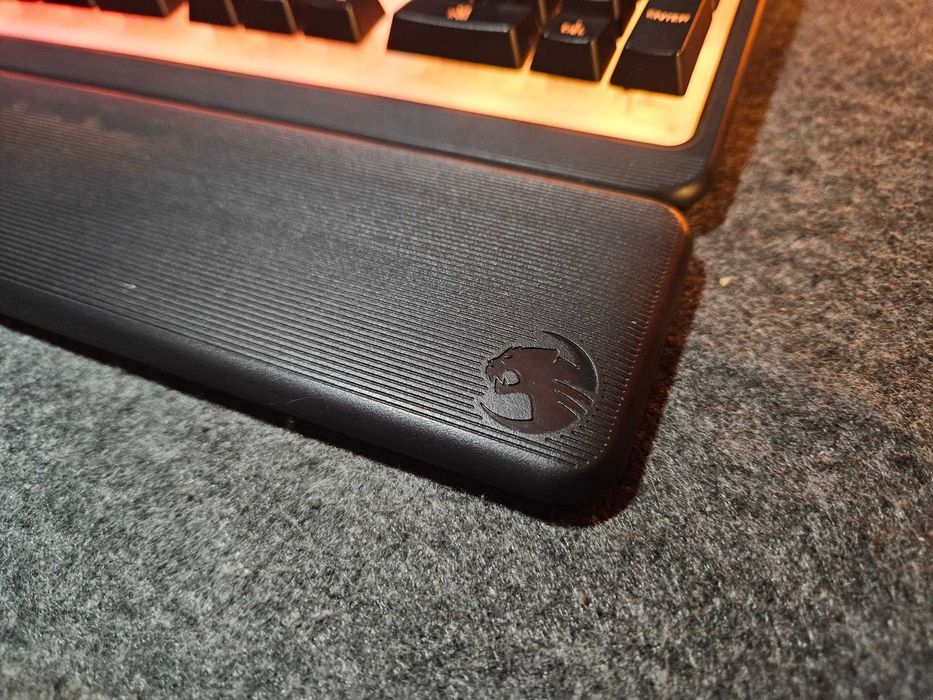 Klawiatura Roccat Magma RGB membranowa