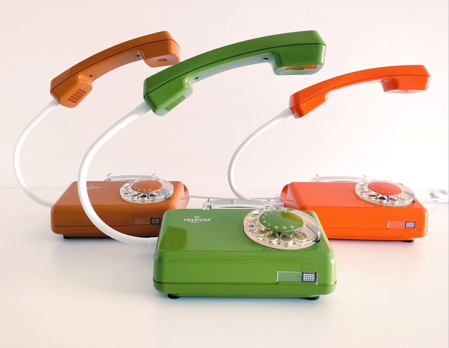 Lampka z telefonu, telefon prl,  rwt tulipan, vintage, retro