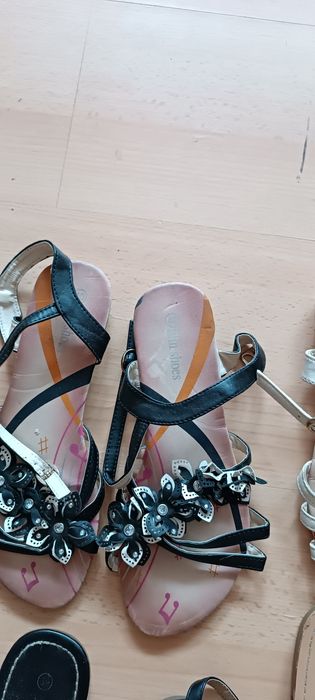 Zestaw sandałów damskich