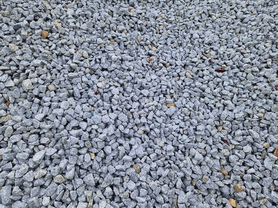 Grys granitowy dalmatyńczyk kruszywo ogrodowe ozdobne