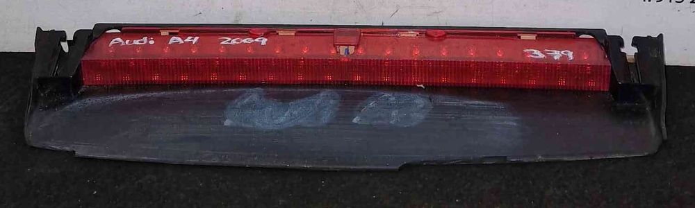 Luz Stop Adicional / 3º Stop - AUDI A4 B8