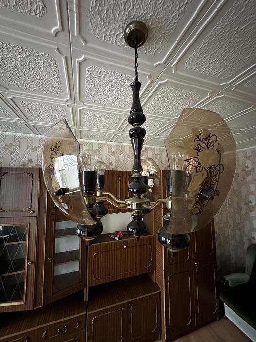 Lampa wisząca w starym stylu