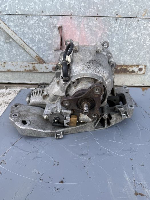 Роздатка atc 300 bmw e60 e61 e90 e91 e92 раздатка роздаточная коробка