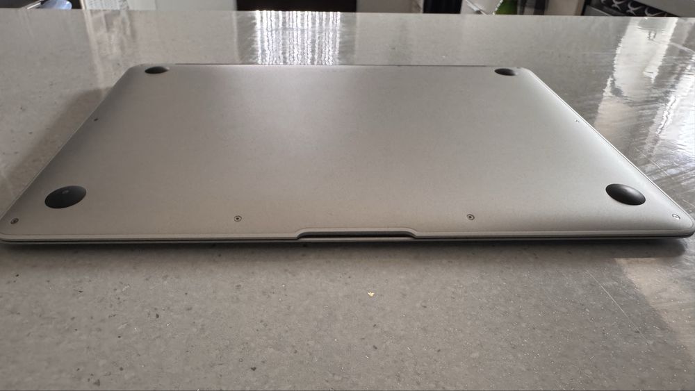 Apple Macbook Air “13