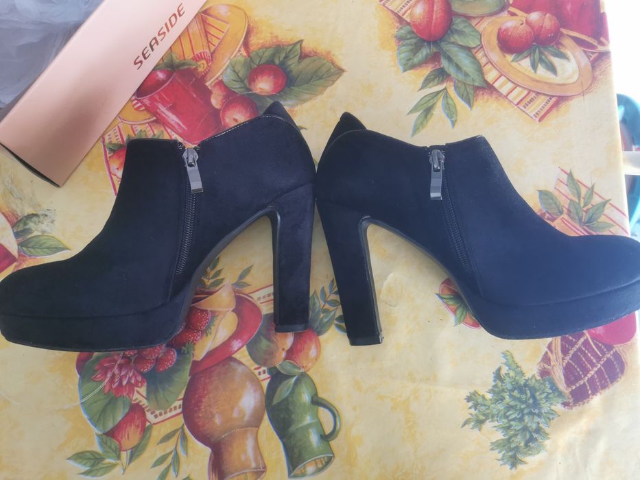 Botas com uma rosa