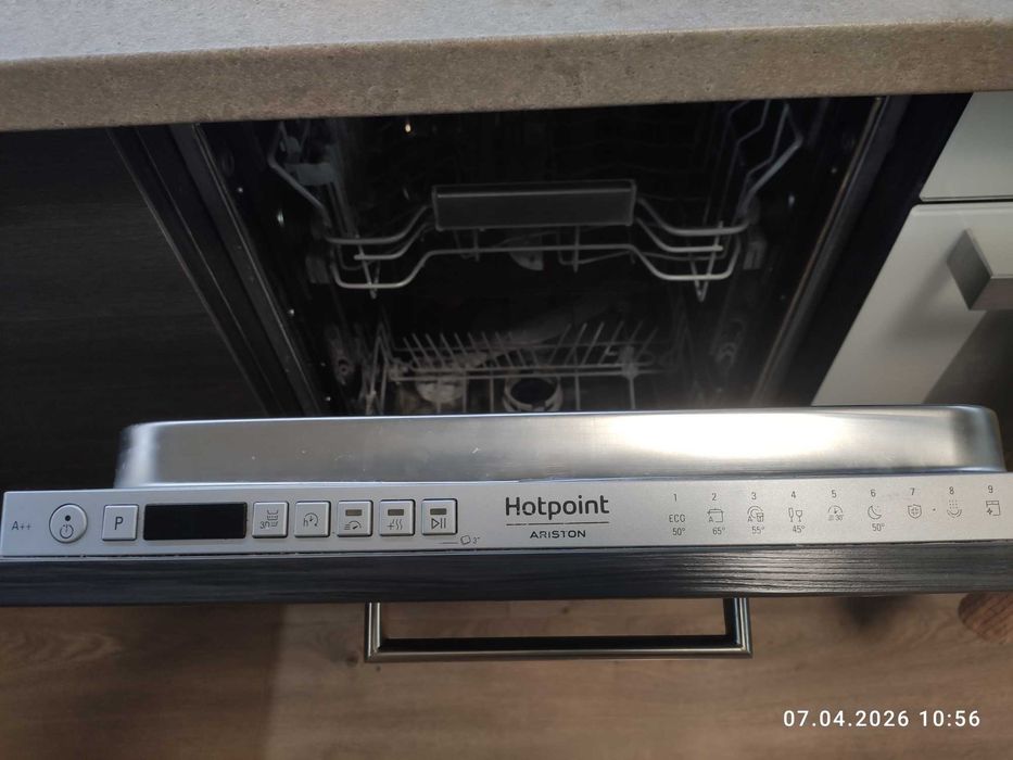 Вбудована посудомийна машина HOTPOINT ARISTON. Вживана