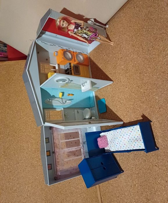 Barbie casa e mobílias.