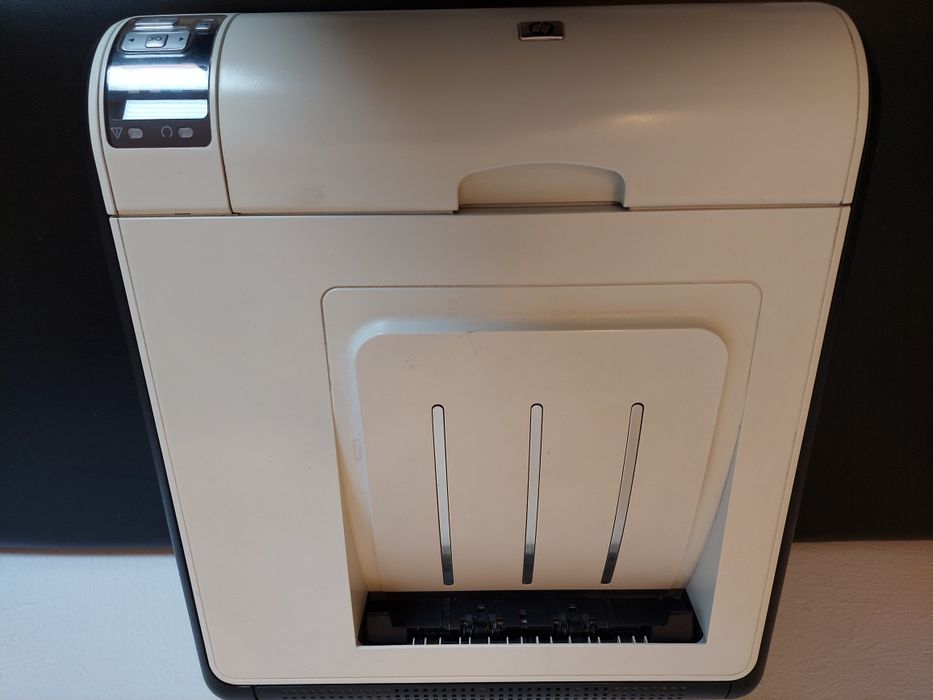 Drukarka laserowa kolorowa HP LaserJet CP 1525nz kompletem tonerów