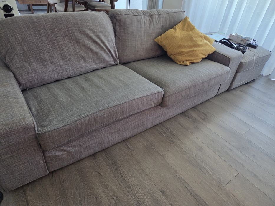 Sofa com chaise longue