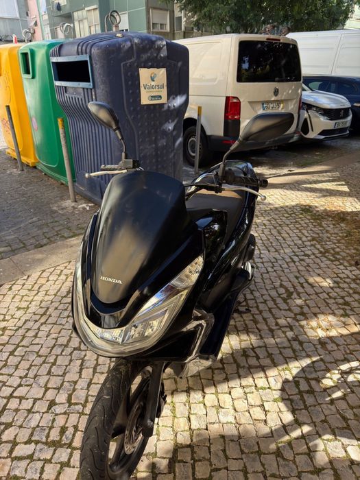 Honda PCX 2015 - economica