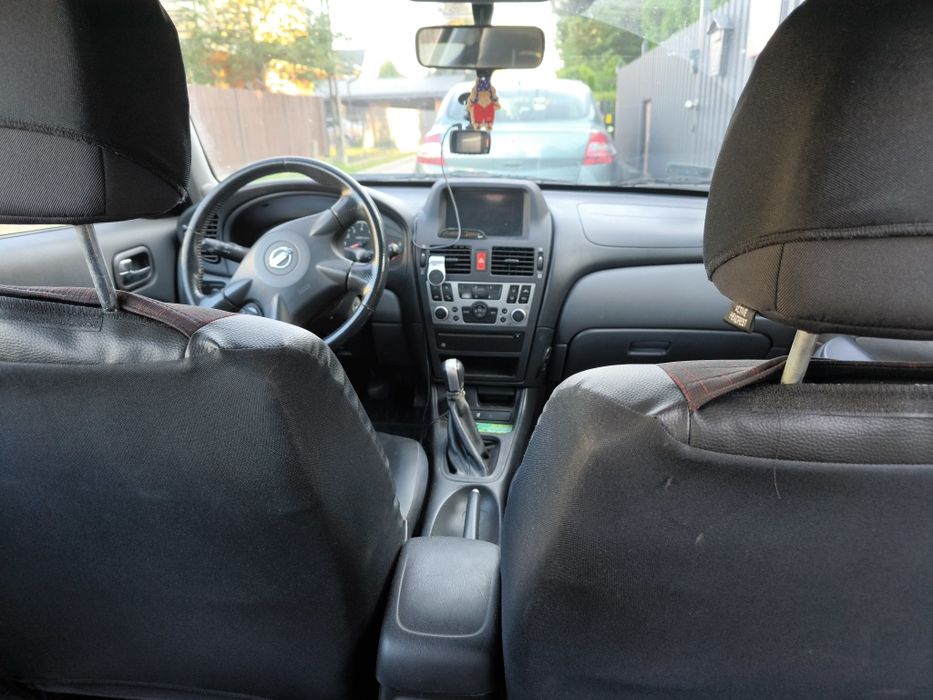 Nissan Almera 1,5 benzyna 2006 rok