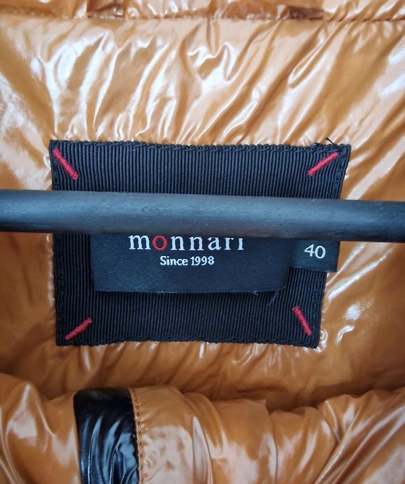 Czarny płaszczyk Monnari 40