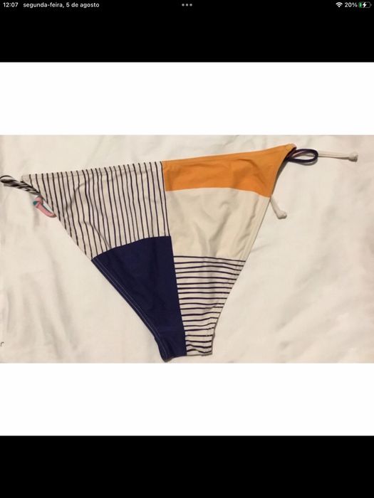 Cueca de bikini Esprit (uma peça) Tam. M