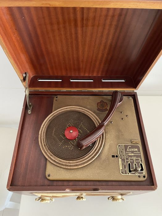 Radio gramofone luxor