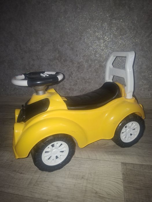 Продам дитячий автомобіль