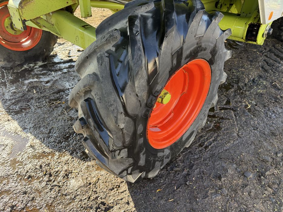 Комбайн зернозбиральний Class Dominator 76