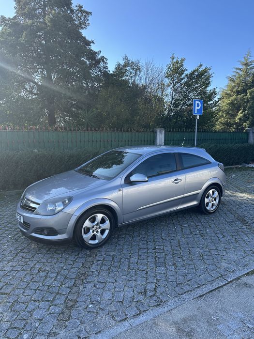 Opel Astra GTC 2 lugares