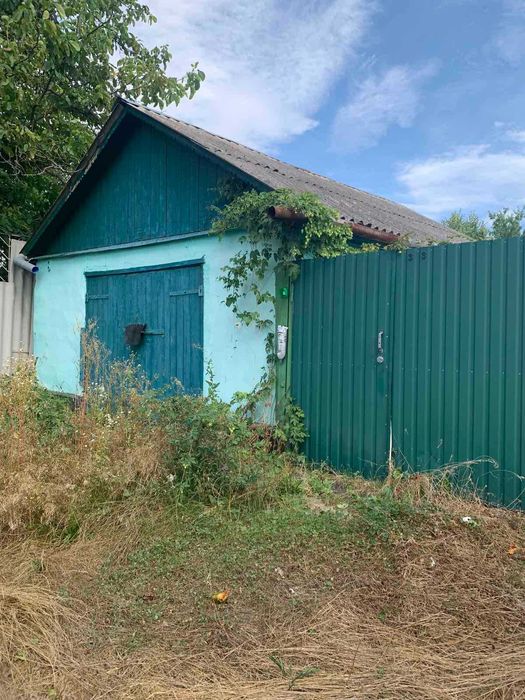 Продам Будинок біля річки в затишному районі   ( район Бровар)