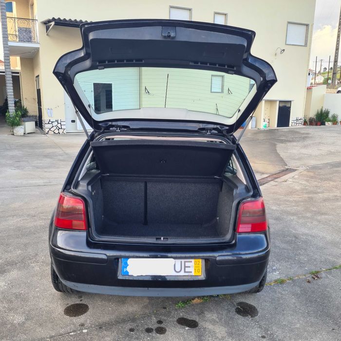 VW Golf IV 1.9 TDI 100cv — 1 Dono — Muito Estimado