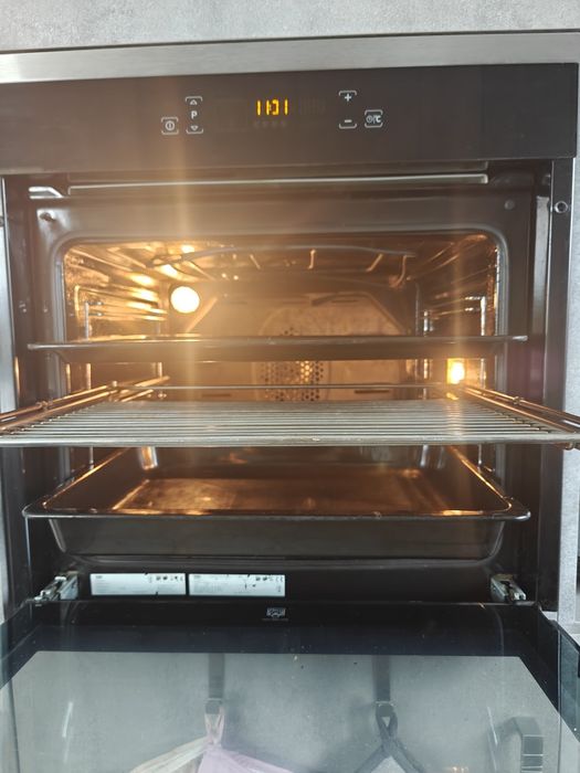 Piekarnik do zabudowy Beko OIM