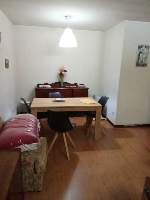 Quarto para arrendar