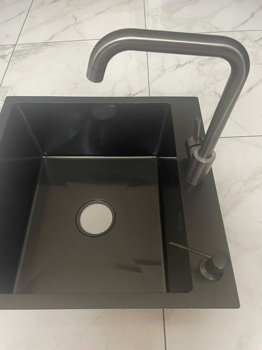 Мийка Lidz 5050 чорна та змішувач для кухні Kraft з нержавіючої сталі