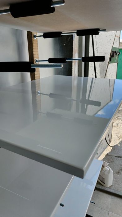 Lakierowanie Frontów i Renowacja Mebli