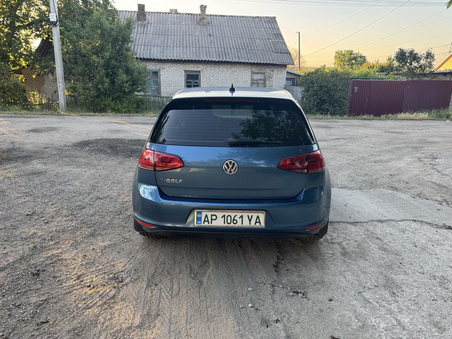 Продам свой e-golf