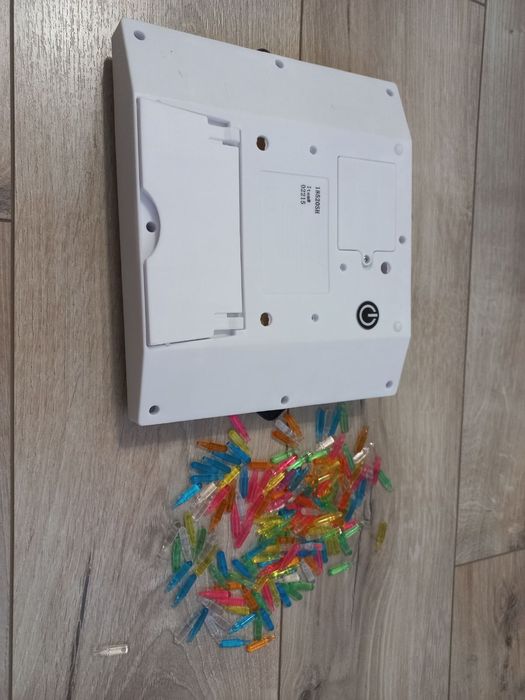 Електронна мозаїка від Hasbro на батарейках