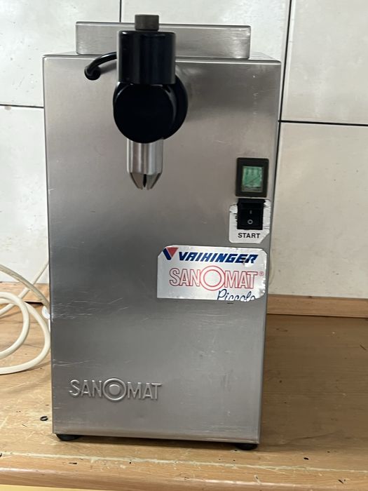 Sanomat Piccolo automat maszyna śmietany ubijaczka śmietaniarka