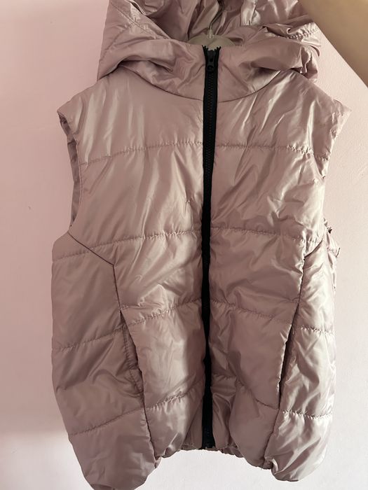 Жилетка  на дівчинку.